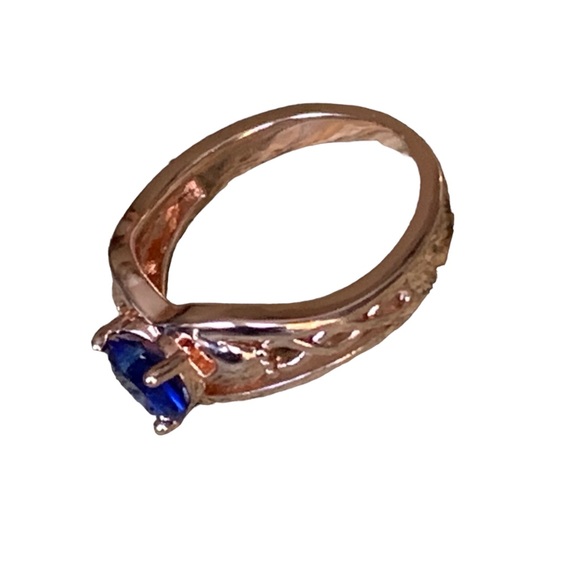 Irish Claddagh Ring Rose Gold Plated Sapphire Blue Crystal Heart Woman’s Ring - Picture 5 of 8
